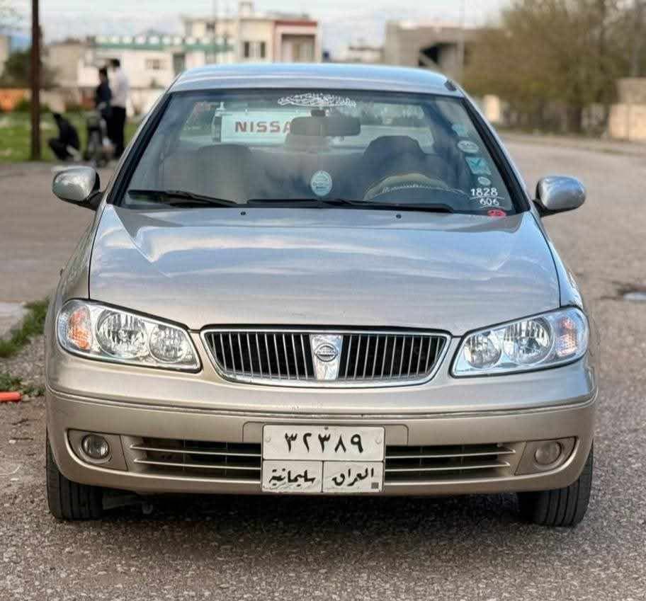 2008 نيسان صني