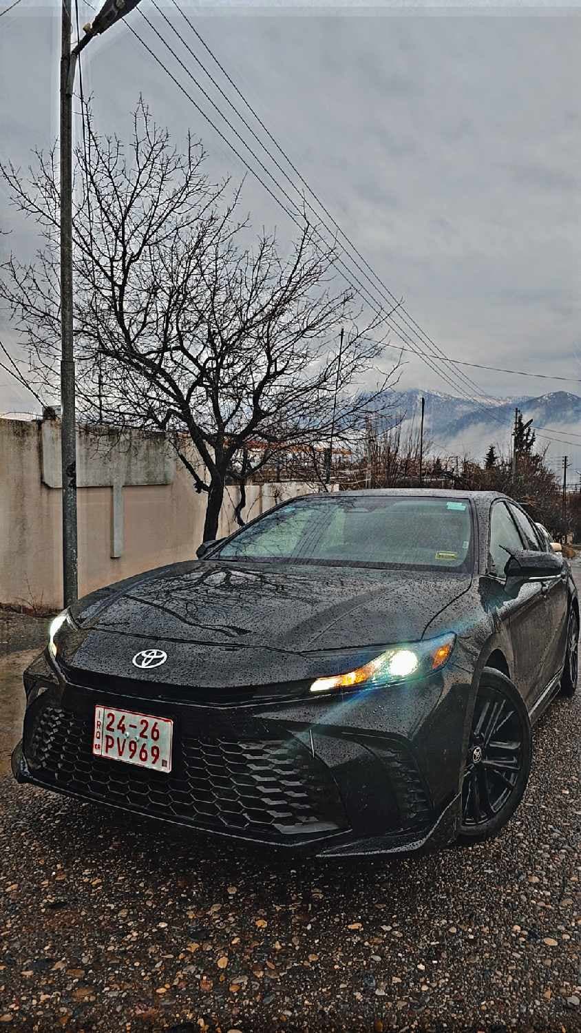 تۆیۆتا کامری 2025 - دهۆک ڕەش