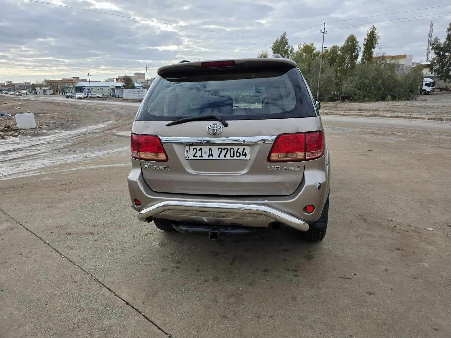 تويوتا فورتشنر 2006 - السليمانية بني