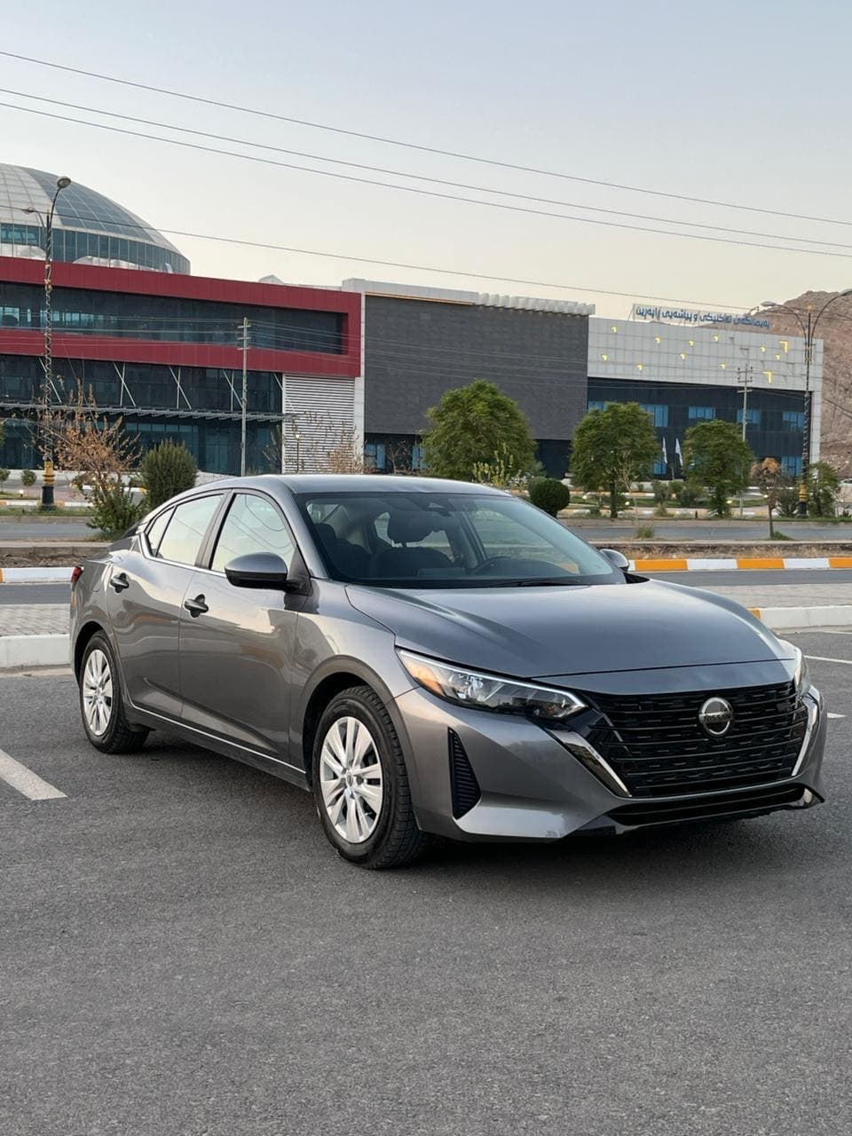 نيسان سنترا 2025 - السليمانية رمادي