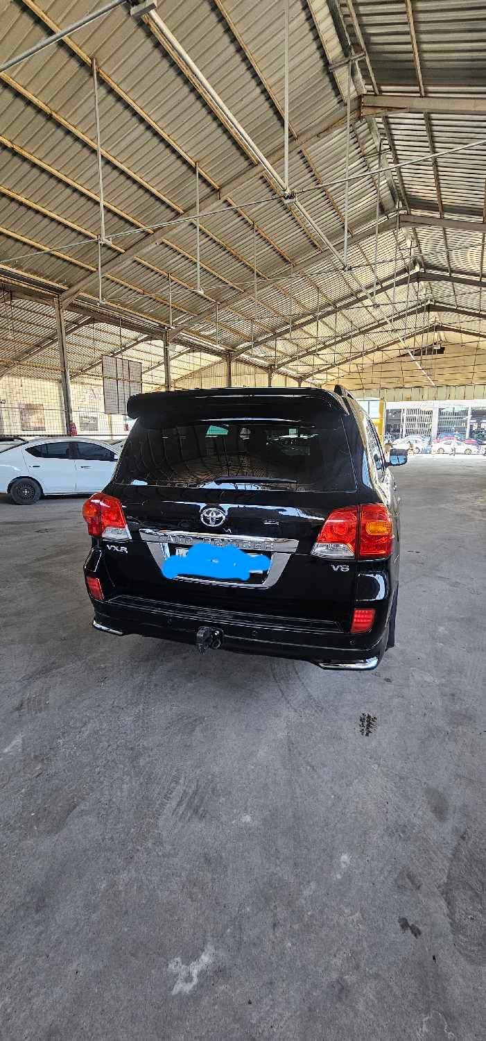 2010 تويوتا لاند كروزر