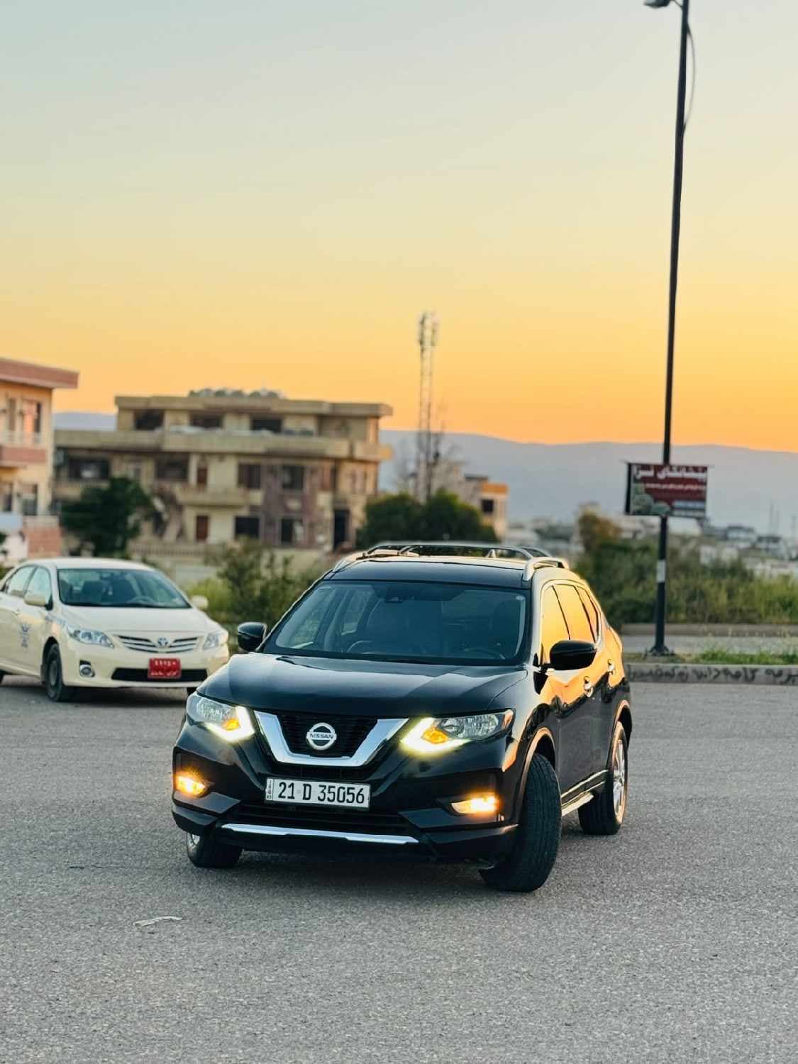 2020 نيسان روج